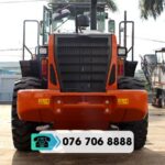MÁY XÚC LẬT HITACHI ZW220-5A