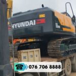 MÁY XÚC BÁNH XÍCH HYUNDAI model HX220S