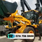 MÁY XÚC LẬT BÁNH LỐP HYUNDAI model HL730-9