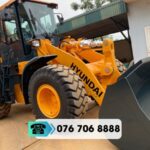 MÁY XÚC LẬT BÁNH LỐP HYUNDAI model HL757-9
