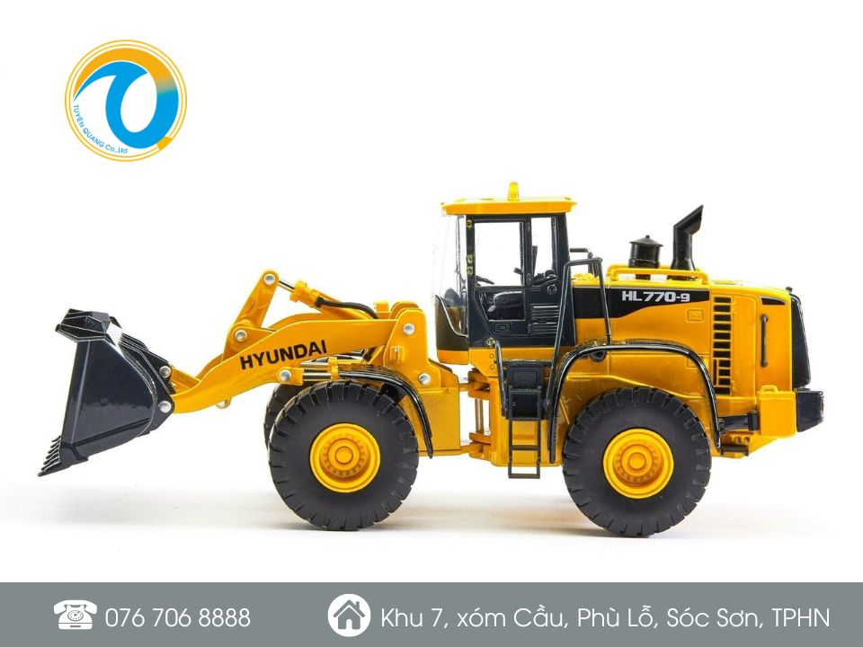 MÁY XÚC LẬT BÁNH LỐP HYUNDAI model HL770-9