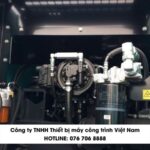 MÁY XÚC ĐÀO BÁNH XÍCH KOBELCO SK330-10