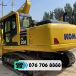 MÁY XÚC ĐÀO KOMATSU model PC200-10MO