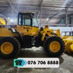 MÁY XÚC ĐÀO KOMATSU model WA320-6