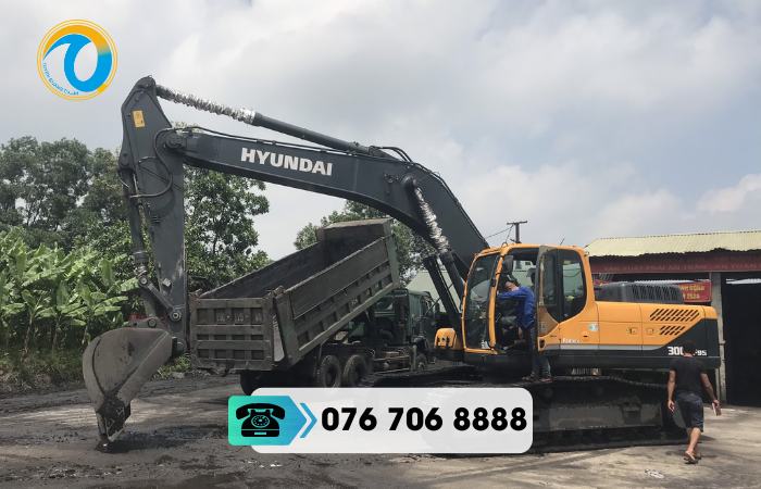 Tìm hiểu máy xúc bánh xích thông dụng trên thị trường