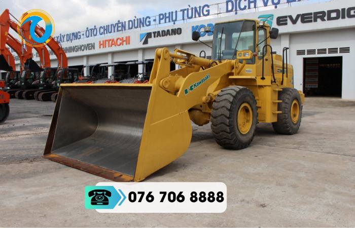 Tìm hiểu máy xúc lật thông dụng trên thị trường