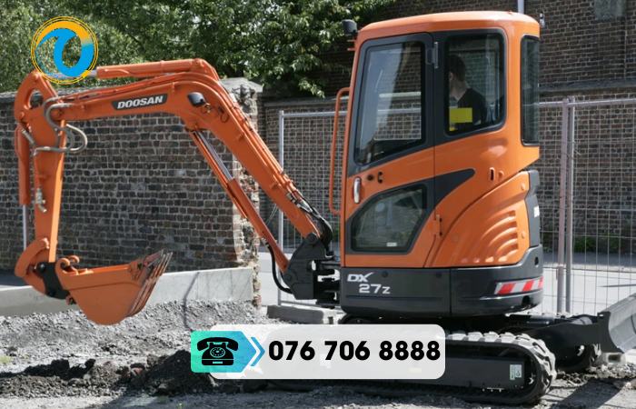 Tìm hiểu máy xúc mini thông dụng trên thị trường
