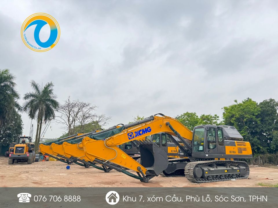 MÁY XÚC XCMG Model XE370A