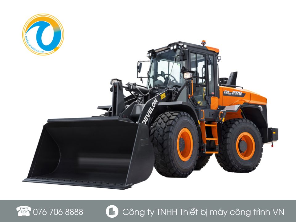 máy xúc lật DEVELON DL200-7