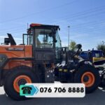 máy xúc lật bánh lốp Develon DL250