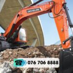 Máy xúc đào bánh xích DEVELON DX340LCA