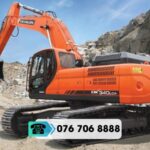 Máy xúc đào bánh xích DEVELON DX340LCA