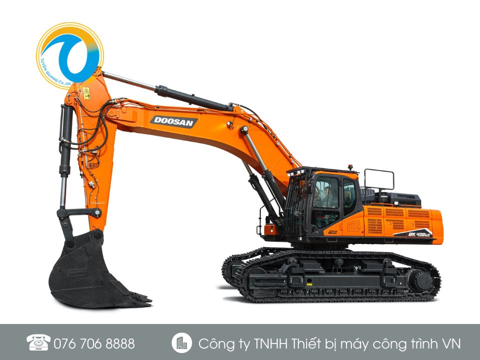 MÁY XÚC ĐÀO BÁNH XÍCH DEVELON DX480LC