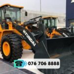 máy xúc lật Hyundai HL660L