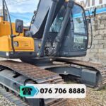 Máy xúc đào bánh xích Hyundai HX210S