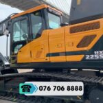 Máy xúc đào Hyundai HX225SL