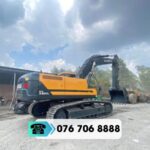 Máy xúc bánh xích Hyundai HX340SL
