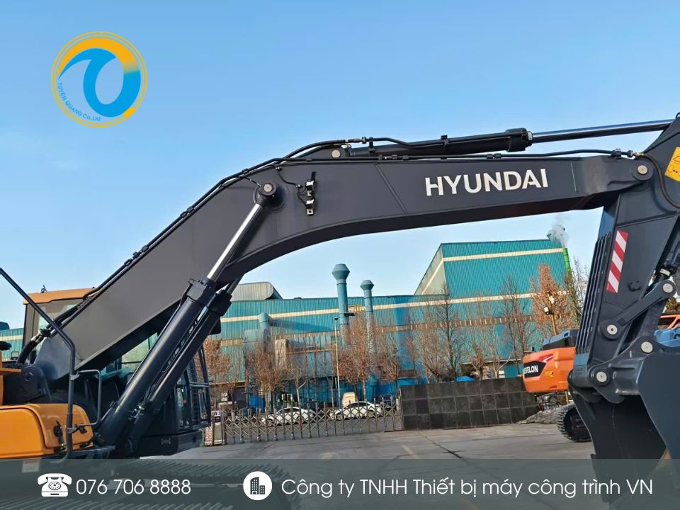 Máy Đào Bánh Xích Hyundai HX800L gầu 4,05m3